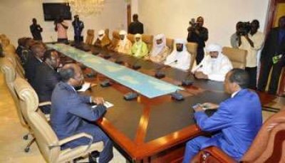 Le dialogue avec Ansar Dine et le MNLA «inévitable», selon Bamako
