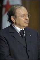 Le président Bouteflika s’entretient en tête à tête avec le président du Conseil des ministres italien