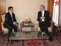 M. Sellal reçoit le ministre turc des Affaires étrangères