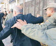 Maroc : on dépense trop à la maison royale