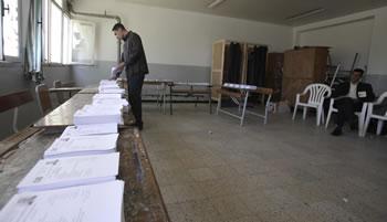 Mosaïque de participants aux élections locales,59 entités entre partis et alliances en lice