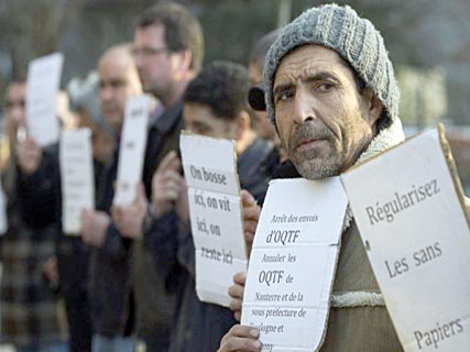 Sans-papiers en France,Paris précise les critères de régularisation