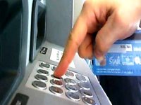 460 nouveaux distributeurs automatiques de billets de banque en 2013