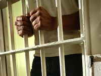 Deux condamnations à 15 ans de prison ferme pour corruption à Alger