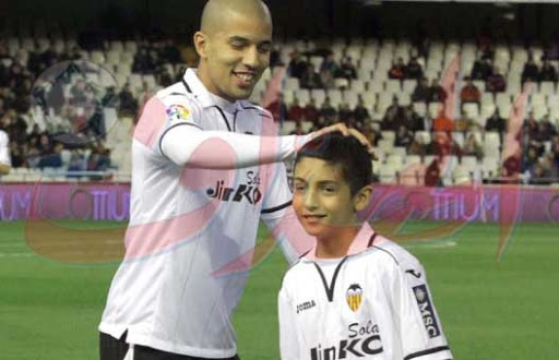 Feghouli : «Quand je peux faire plaisir  à des enfants, je suis partant»
