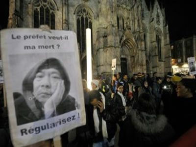 FRANCE : Des sans-papiers algériens régularisés après une grève de la faim