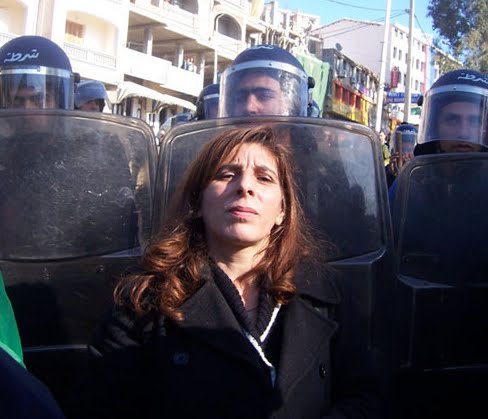 Hollande en Algérie, répression en Kabylie