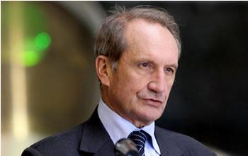 Il sera poursuivi en justice pour son geste «ODIEUX»,Retour de flammes contre Gérard Longuet