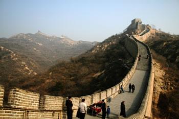 Ils viennent des quatre coins du monde pour les admirer,La Cité interdite et la Muraille de Chine séduisent les visiteurs
