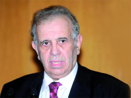 Ksentini hausse le ton