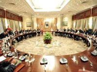 L’entretien entre Sellal et Jebali élargi aux membres des deux délégations