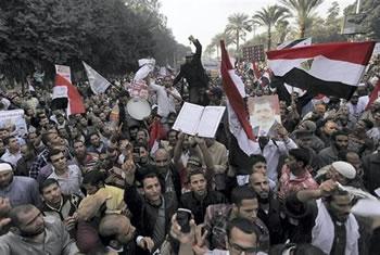 Les Égyptiens retourneront aux urnes Samedi pour l&rsquo;approbation de la constitution,L&rsquo;opposition appelle à de nouvelles manifestations