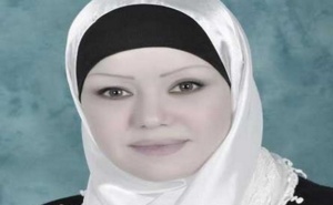 Manar Mansri au régime algérien : &lsquo;Dégage !! Et gare à la colère du peuple&rsquo;