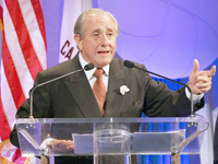 Omnisports ,Volley-ball/ Le président de la FIVB en visite à Alger