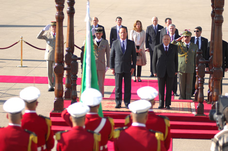 pourquoi hollande a zappé le dossier syrien lors d&rsquo;un discours en algérie