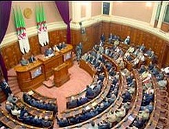 Renouvellement partiel des membres du Sénat, Alliances et marchandage comme règles du jeu