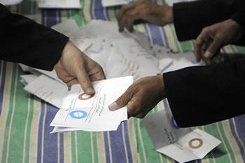 Sur fond de profonde division du pays,L&rsquo;Egypte se prononce sur un projet de Constitution