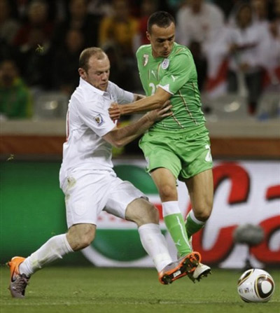 EN : Vahid bouscule Feghouli, Kadir et Cadamuro
