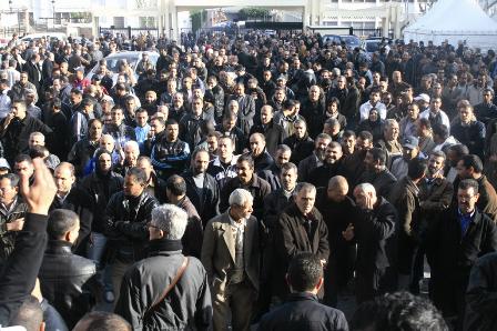 Grève des travailleurs de l’ENMTP de Ain Smara (Constantine)