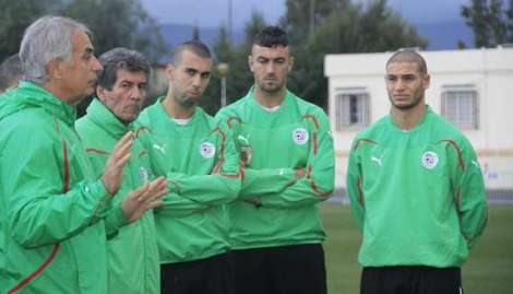 Halilhodzic compte aligner une nouvelle charnière centrale