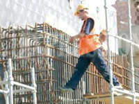 Ils exercent dans des cafés, des restaurants, des chantiers… Travailleurs non déclarés : tant que la santé est là…