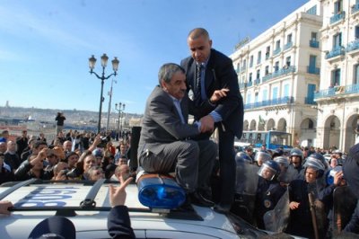 Le gros mensonge du RCD sur le général Khaled Nezzar