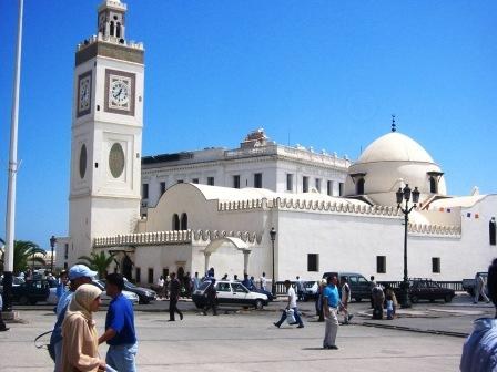 Algérie : « les mosquées sont livrées aux extrémistes de tous bords »
