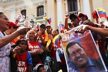 Après plus de deux mois d’absence,Hugo Chavez est de retour au Venezuela