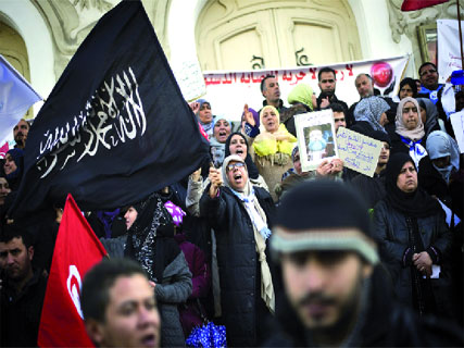 au lendemain des imposantes obsèques de chokri belaïd ,Ennahda rate sa marche à Tunis