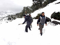 Intempéries: 82 morts et 800 communes coupées du monde