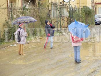 Les écoliers de Bouira comme au bon vieux temps,La faim et le froid…