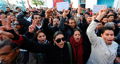 Les universitaires manifestent contre le chômage