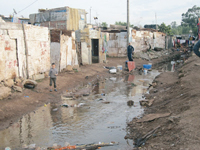 Leur apparition a été largement favorisée par le terrorisme,Bidonvilles : là où il fait très mal vivre