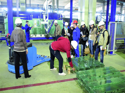 MFG : à la découverte du numéro 1 du verre en Afrique