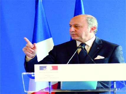 Avec l’annonce d’un passage de relais aux Nations unies au Mali,Le pied de nez de Paris à la Cédéao