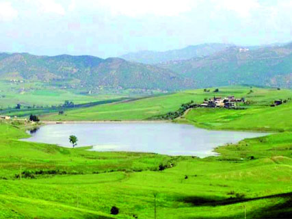Grande opération de nettoyage du barrage d’Aïn Zaouïa