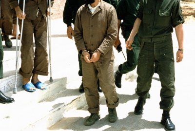 Ils sont impliqués dans l’assassinat de 500 personnes et le viol de 60 femmes dans les années 1990 : deux terroristes jugés lundi à Alger