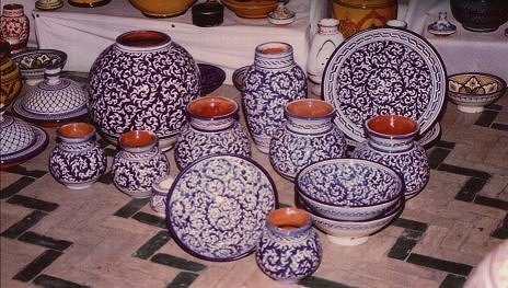 La cam tire la sonnette d’alarme, Attention aux ustensiles en argile importés