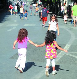 La psychose des enlèvements s&rsquo;installe,Les enfants privés d’espace public