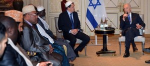 Le président israélien Shimon Peres rencontre des imams de France
