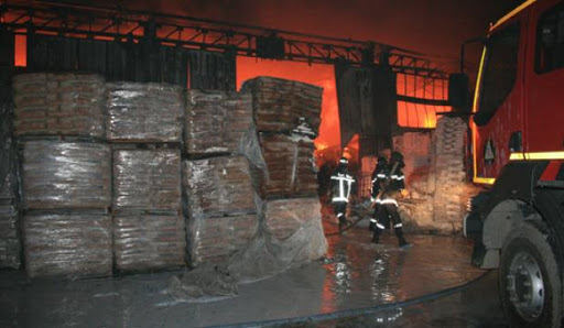 Oued Smar : incendie dans une usine de peinture