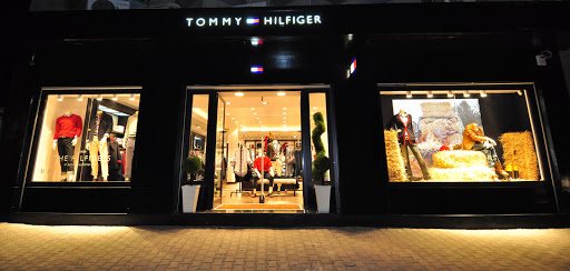 Tommy Hilfiger ouvre sa première boutique en Algérie