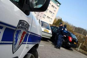 Un commerçant soupçonné de terrorisme expulsé vers l’Algérie