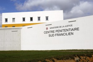 Un terroriste algérien du GIA a tenté de s’évader de prison en France