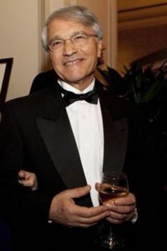 Chakib Khelil affole la toile algérienne,Comment appelle-t-on un voleur sur Facebook?