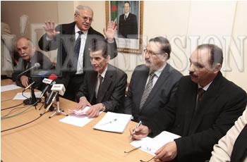 FLN, Les redresseurs veulent en finir avec la crise