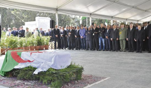 il a été enterré hier au carré des martyrs à El-Alia, L’ultime hommage à Kafi