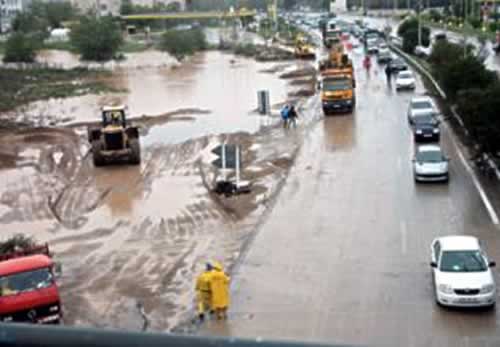 Intempéries à Oran,La ville et ses alentours inondés