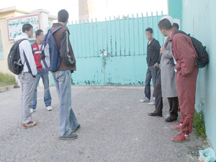Le débrayage national des enseignants à l’appel du Cnapest ,Arrêt des cours dans 80% des lycées
