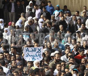 Les autorités désemparées face à la pression des chômeurs,Le Sud fait perdre le nord au pouvoir